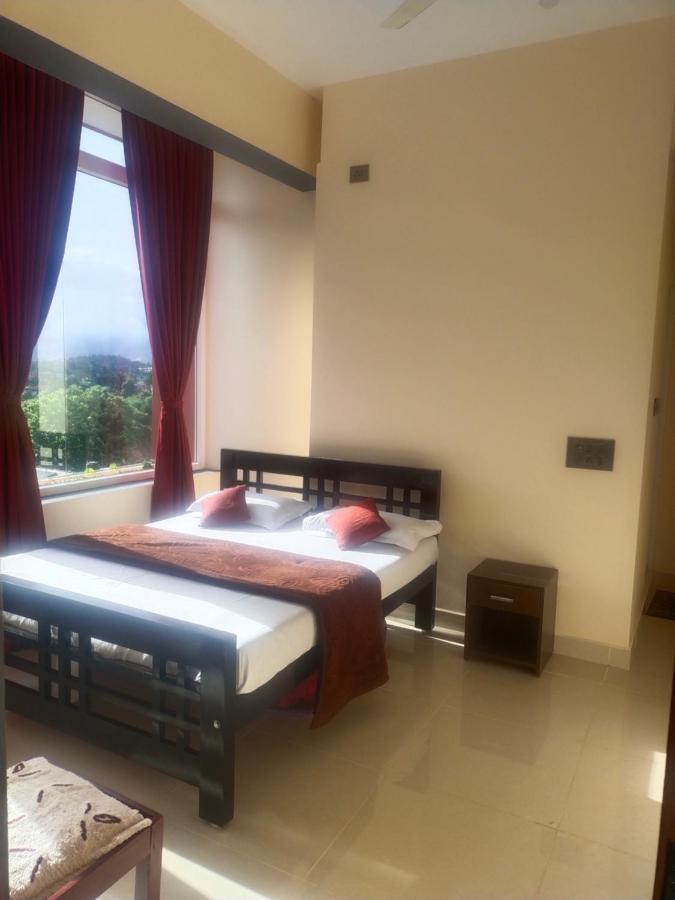 The Two Bedroom House 마디케리 외부 사진