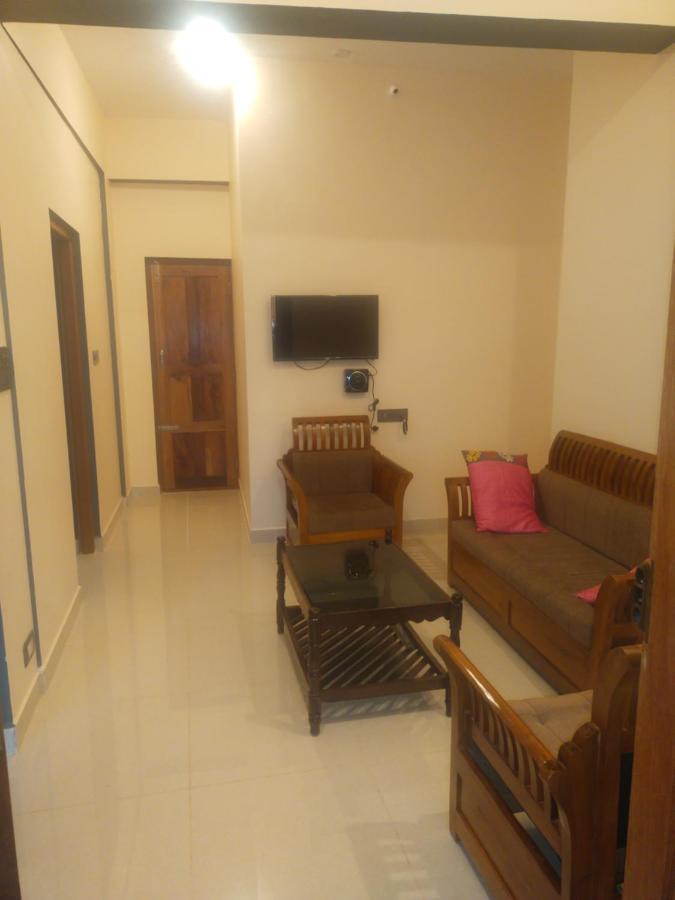 The Two Bedroom House 마디케리 외부 사진