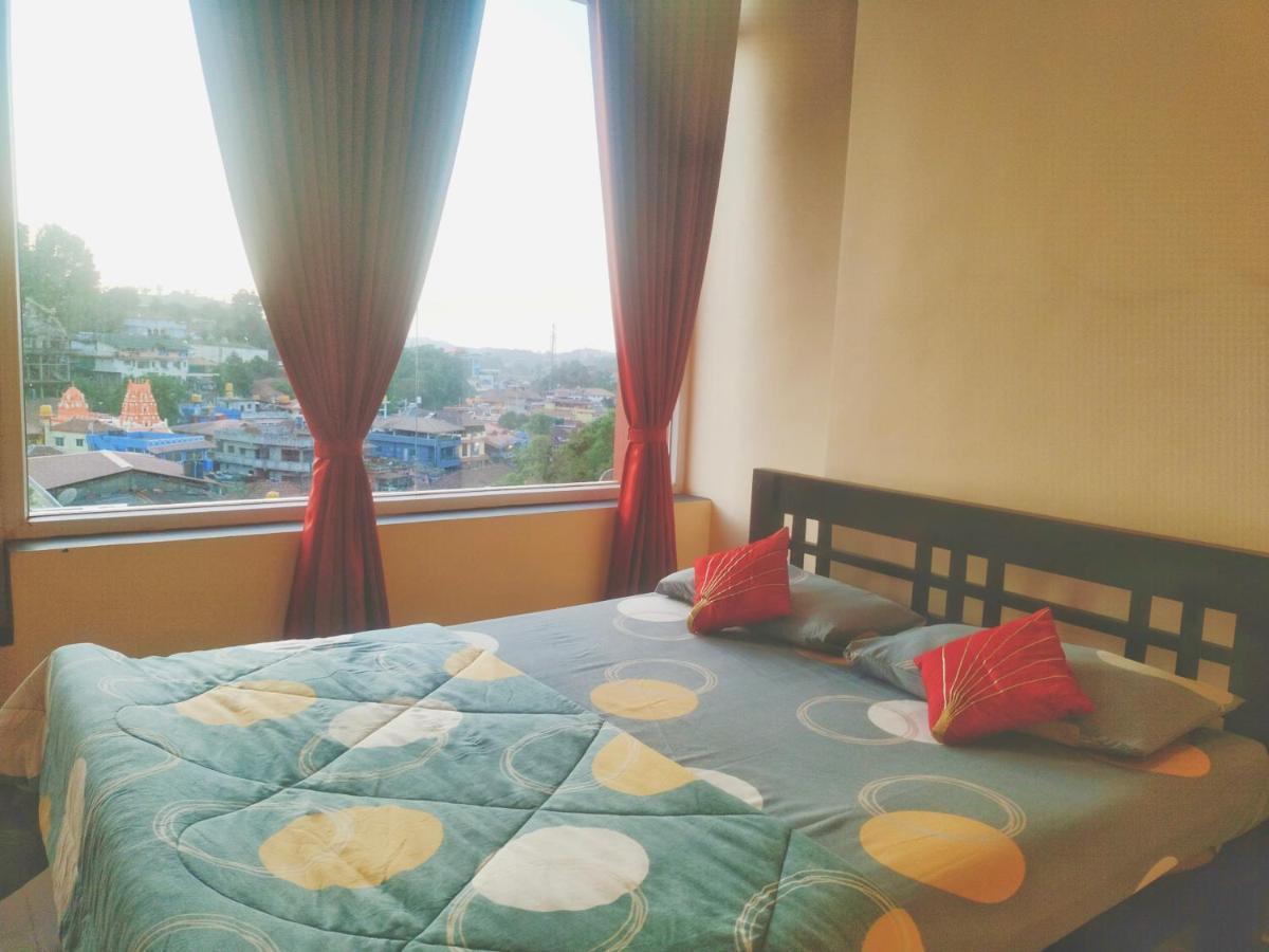 The Two Bedroom House 마디케리 외부 사진